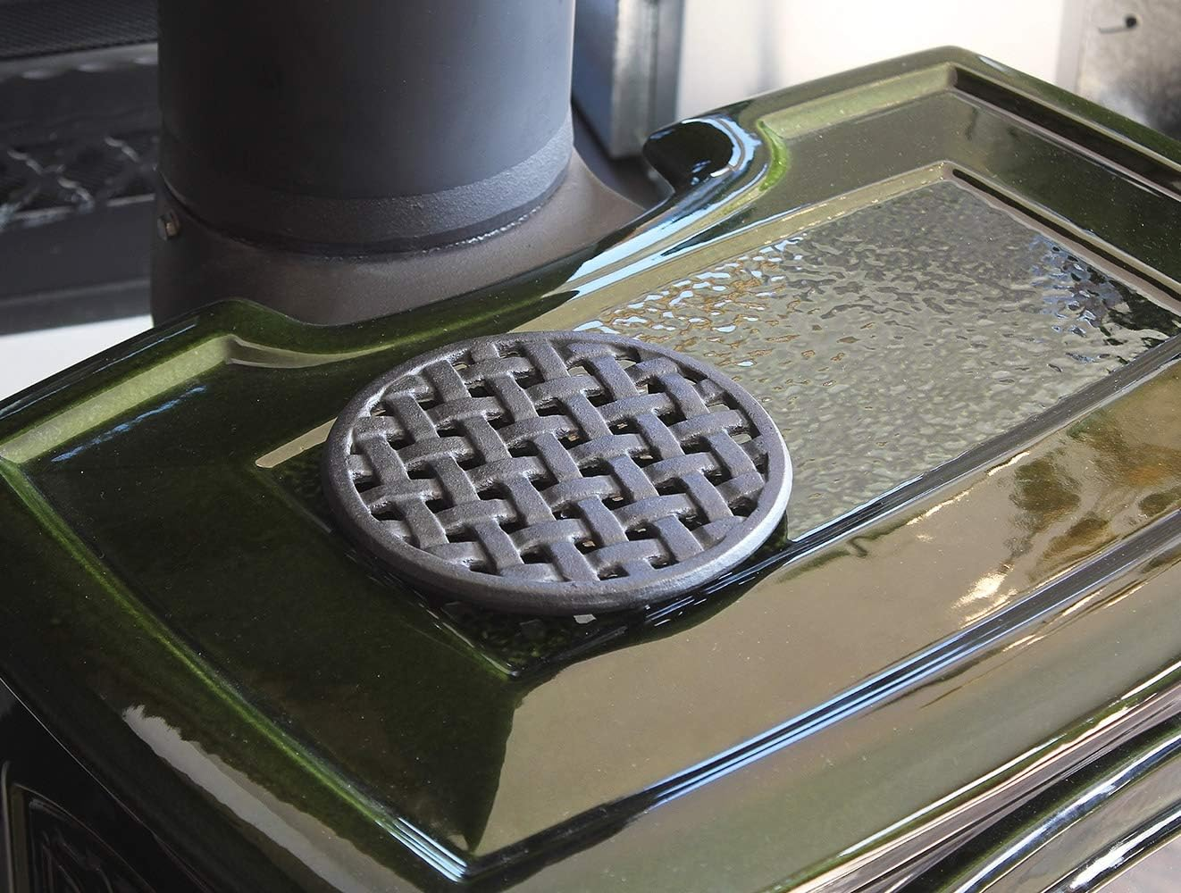 Minuteman International TWI-03 round Lattice Woodstove Tabletop Cast Iron Trivet, Black image number 2