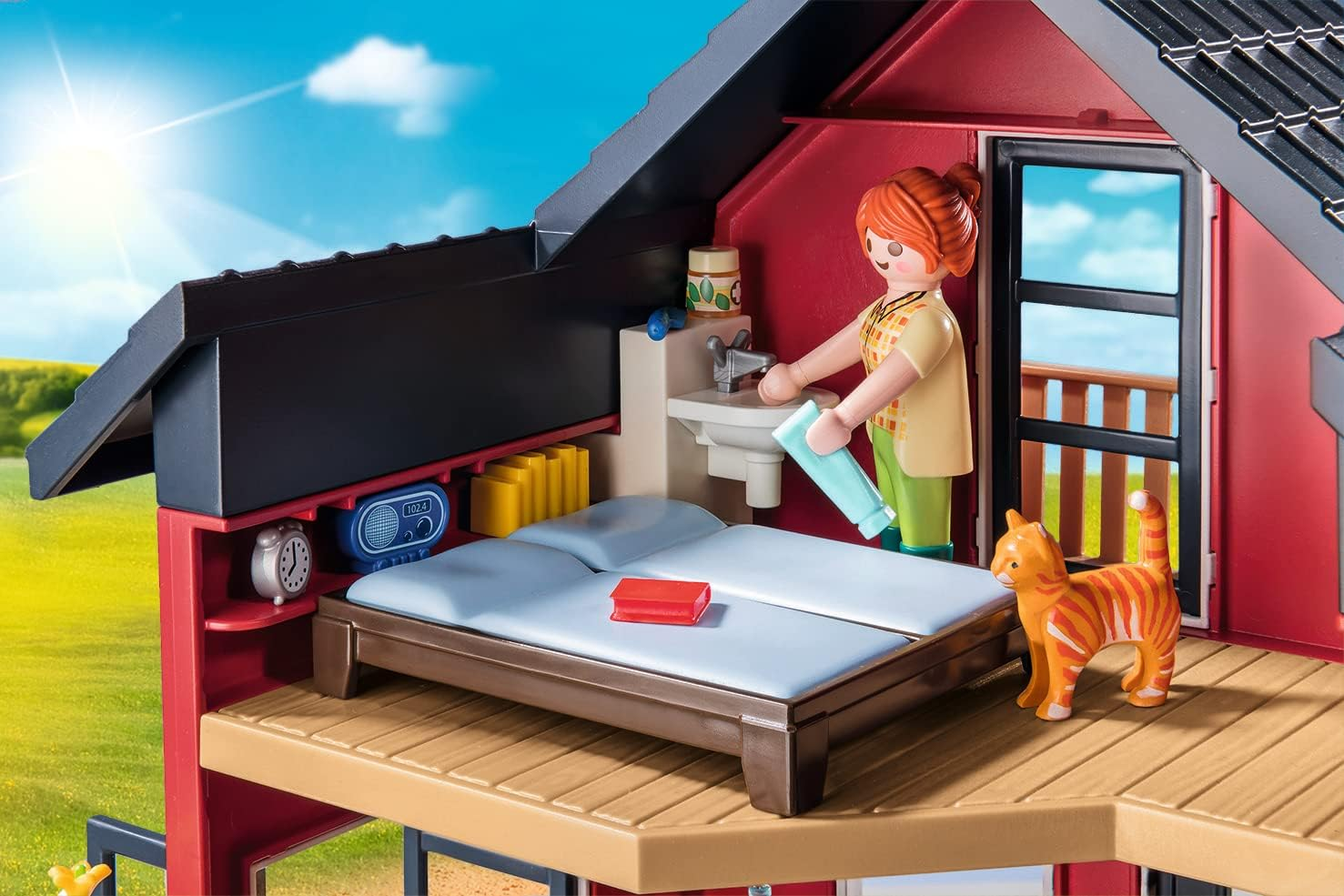 Playmobil - Farm House image number 1