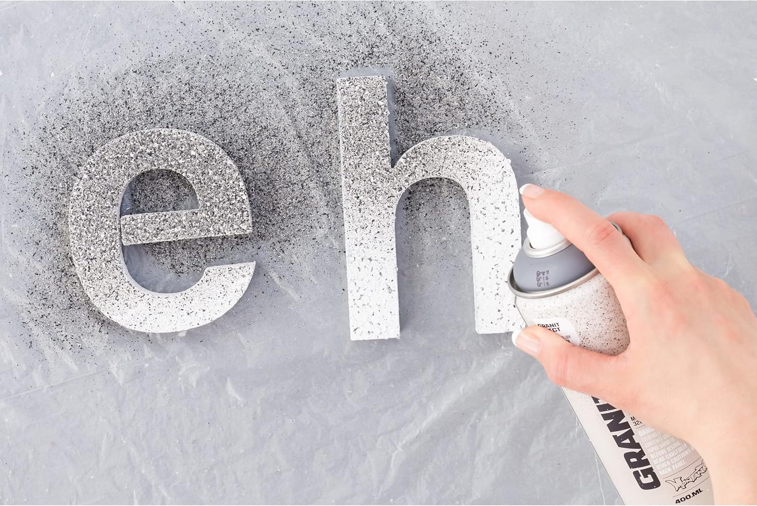 Montana Cans Granit Spray Paint, 400 Ml, Light Grey image number 3