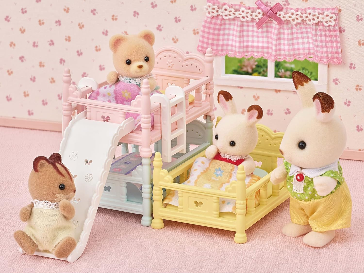 Sylvanian Families - Triple Bunk Beds image number 1