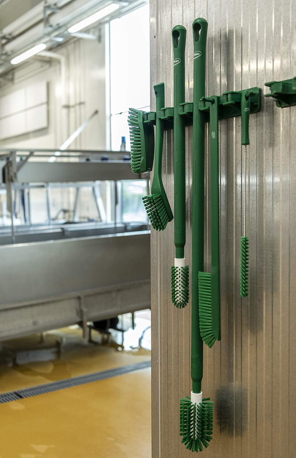 Vikan Ultra Slim Brush, Regenerated Polypropylene Block, Green, One Size - Red image number 7