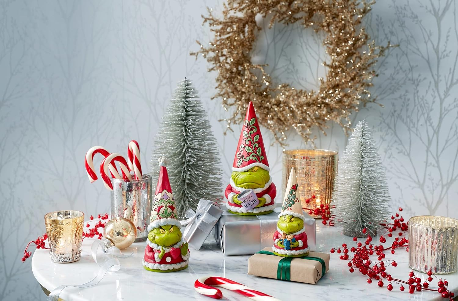 Enesco Jim Shore Dr. Seuss the Grinch Gnome with a Large Heart Figurine, 7.25 Inch, Multicolor image number 5