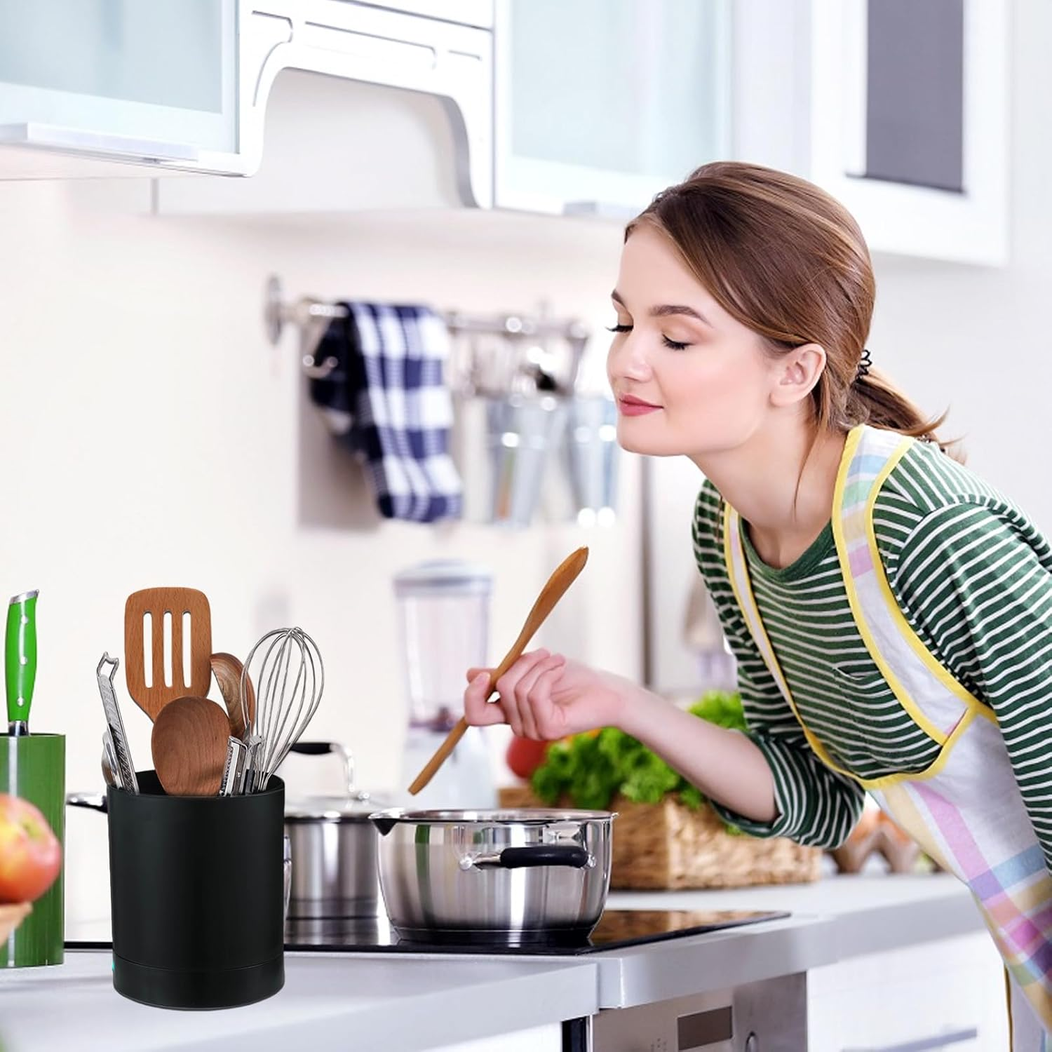 AXVRAV Kitchen Utensil Holder, 360&deg; Rotating Utensil Holder, Non-Slip Waterproof Space Saving Cutlery Basket and Cooking Spoon Holder Organiser for 10-15 Kitchen Utensils on the Worktop image number 5