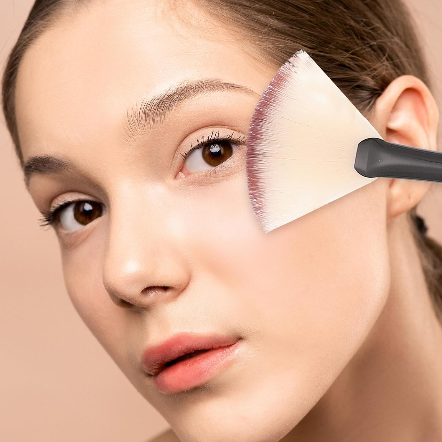 STAHAD 12Pcs Fan Shaped Facial Makeup Brushes Small Black Synthetic Bristles Face Beauty Tool for Mask Application and Skincare Suitable for Travel Use image number 3