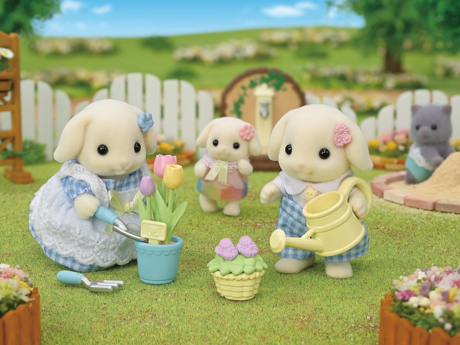 Sylvanian Families - Blossom Gardening Set - Flora Rabbit Sister & image number 6