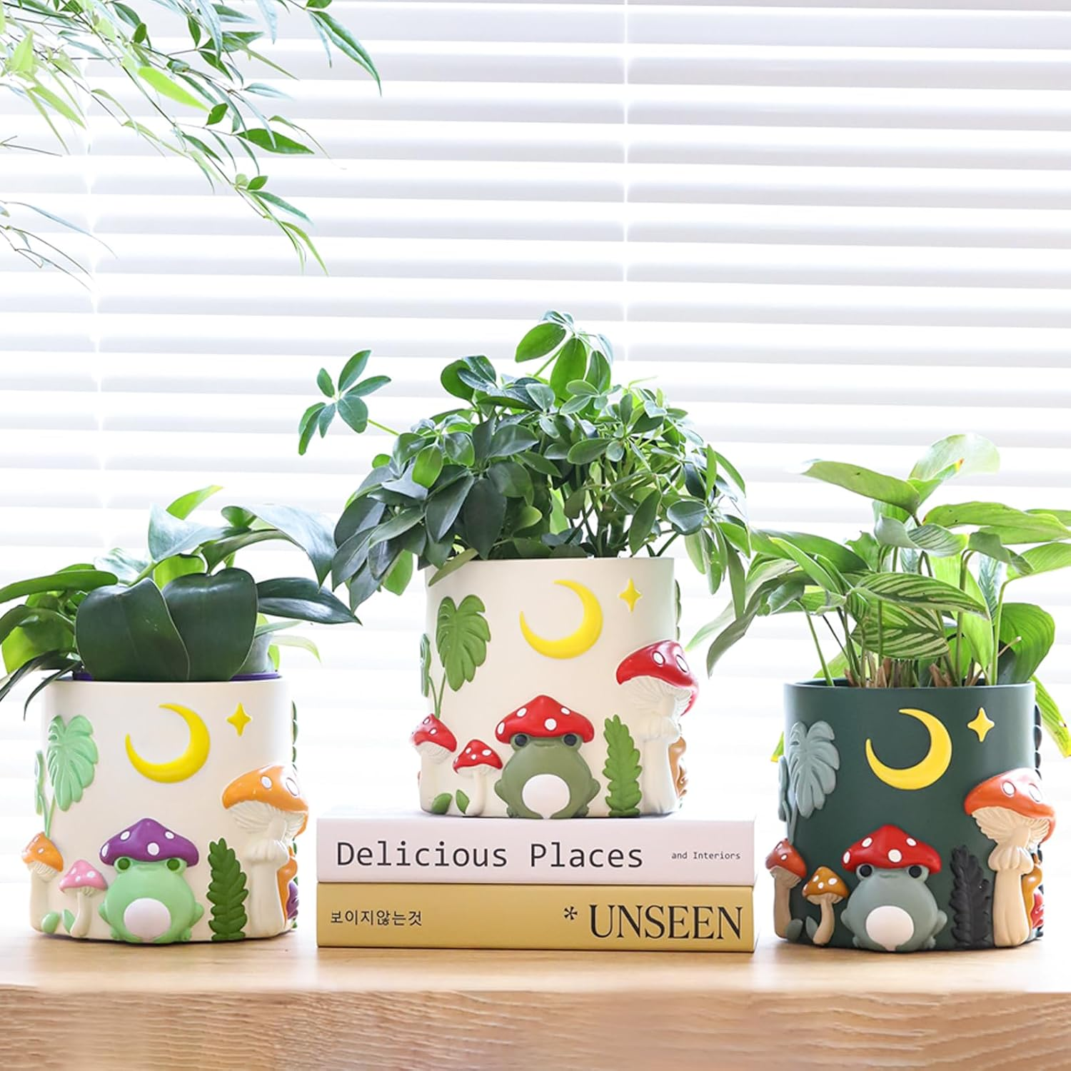 GUGUGO Colorful Frog Garden Plant Pots, Cute Unique Succulent Planters with Drainage, Rainbow Small Mushrooms Flower Planters Pots for Indoor Plants, Funny Eclectic Home D&eacute;cor (B, 5Inch) image number 1