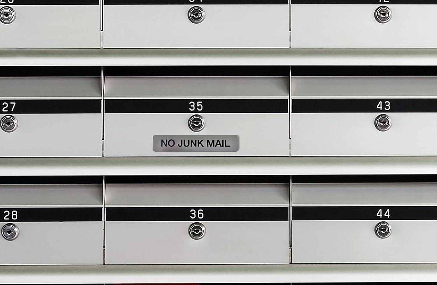 NO JUNK MAIL Sign Brushed Silver Gold Acrylic Plaque, 100 X 20Mm, Weatherproof Engraved Mailbox Sign, Self-Adhesive Backing, Outdoor Letterbox Label No Rusting Easy to Maintenance image number 1