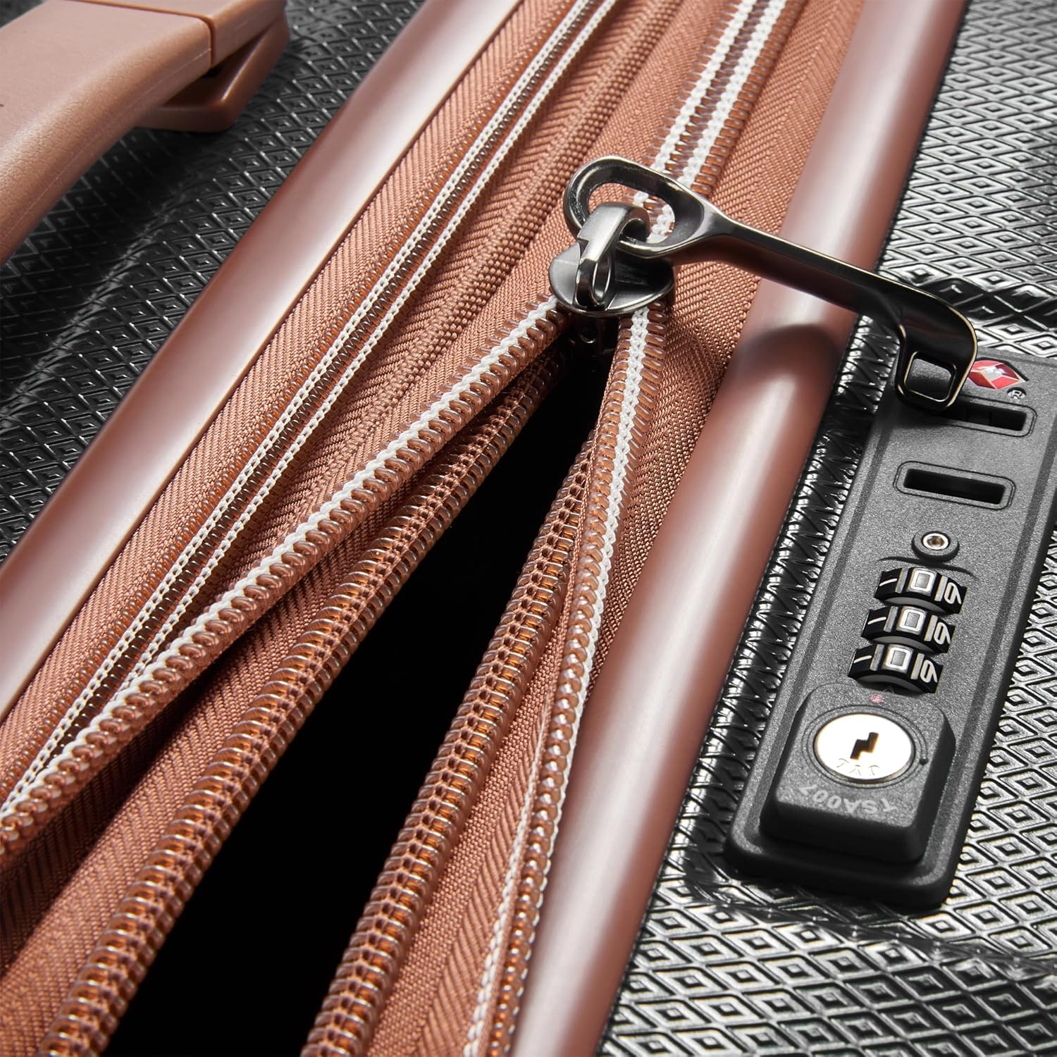 DELSEY Paris St. Tropez Hardside Expandable Luggage with Spinner Wheels, St. Tropez Hardside Expandable Luggage with Spinner Wheels