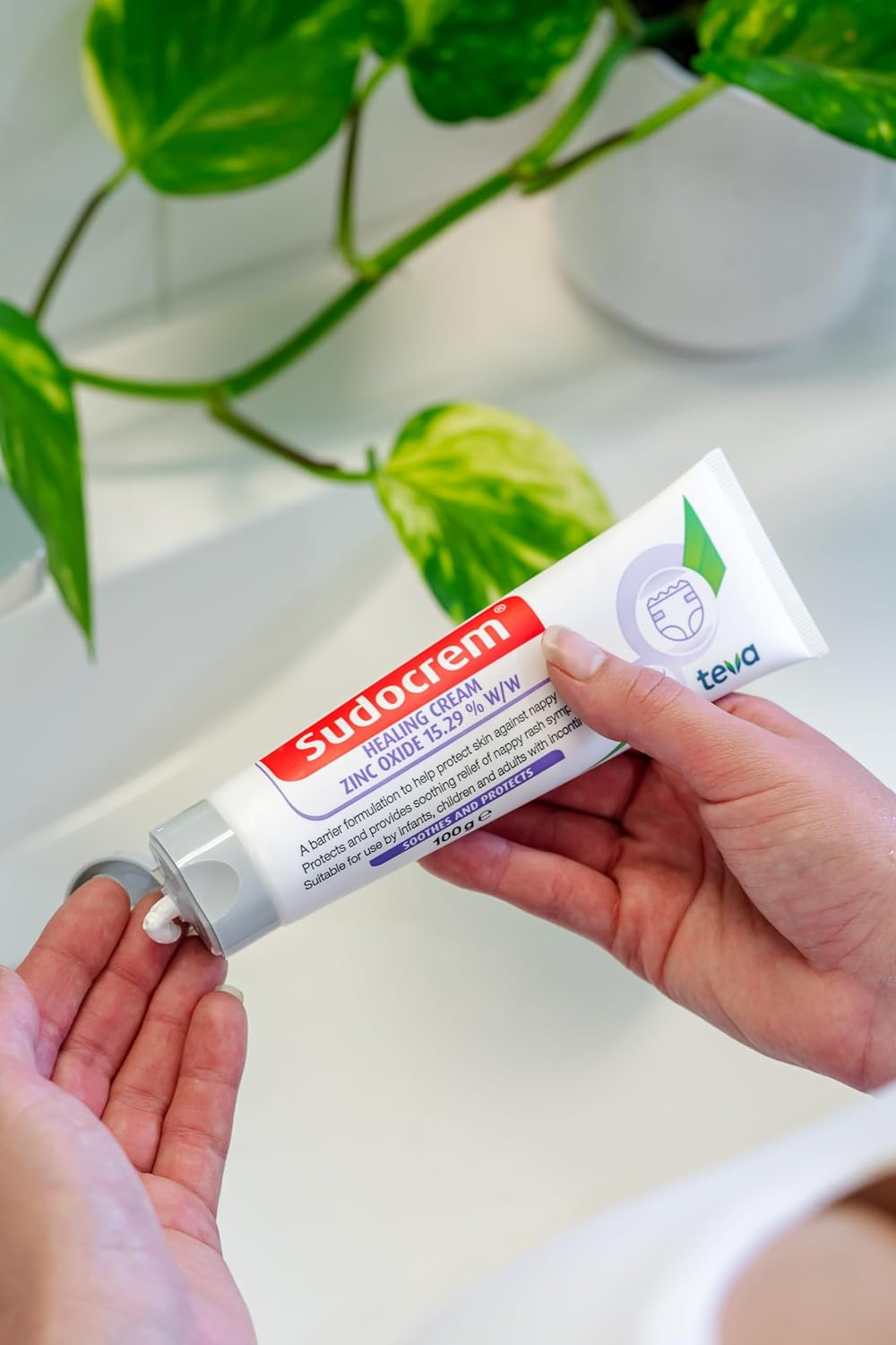 SUDOCREM - Healing Cream | Soothes & Protects against Nappy Rash | 100G image number 3
