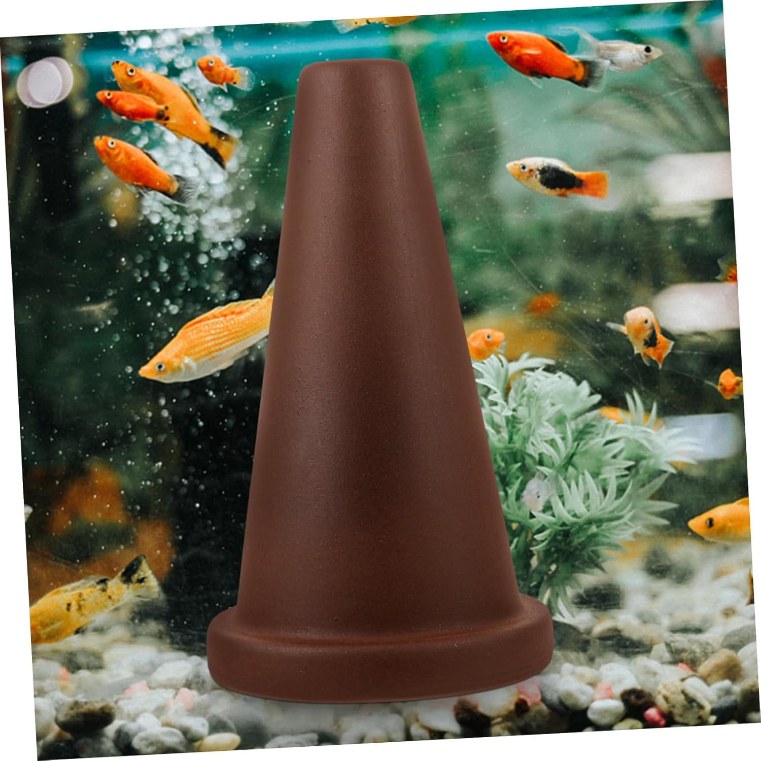 Toyvian Fish Spawning Cone Breeding Bucket Shrimp Shelter Tank Ornament Angelfish Breed Cone Aquarium D&eacute;cor Suitable for Freshwater Aquatic Pets
