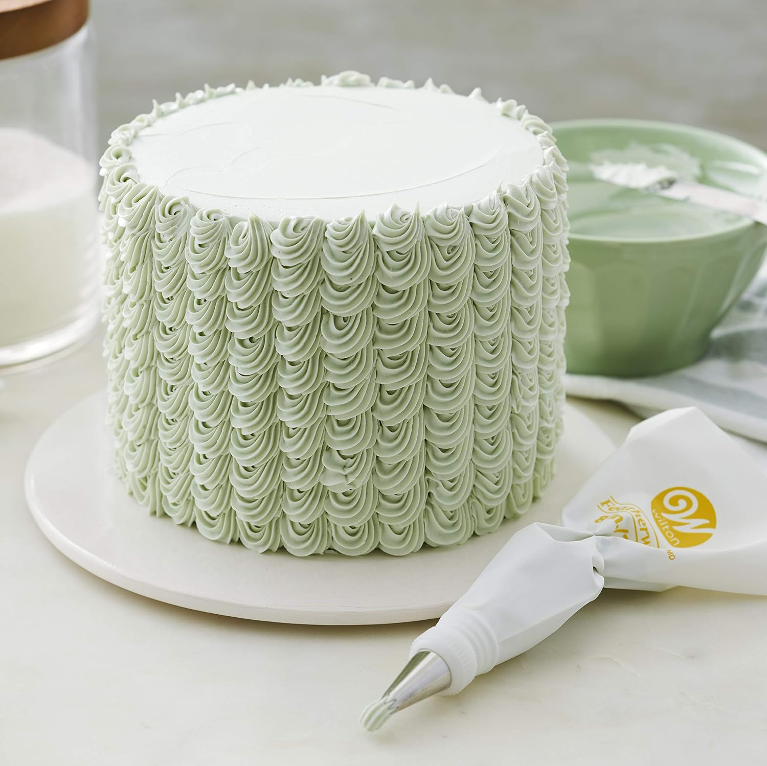 Wilton 404-304 Professsional Decorating Bag, 16-Inch image number 1