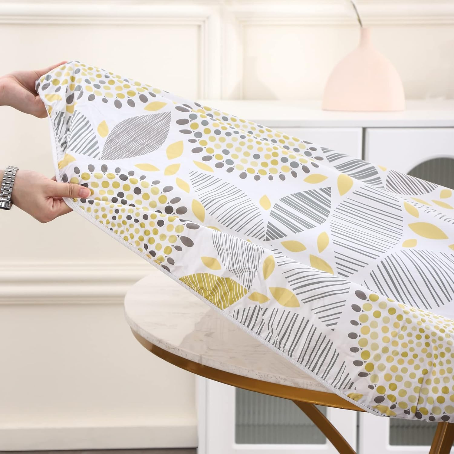 Walrus round Vinyl Fitted Tablecloth with Flannel Backing Elastic Edge Design Table Cover Waterproof Oil-Proof Wipeable PVC Table Cloth (Floral, Large round Fits Table up 45/ -56/ Diameter)