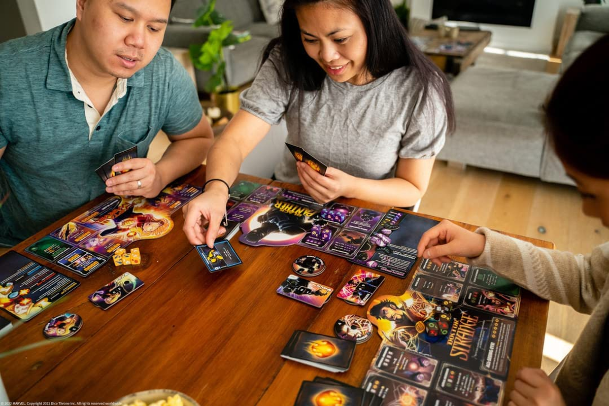 Usaopoly the Op Dice Throne Marvel 2-Hero Box 1 image number 5