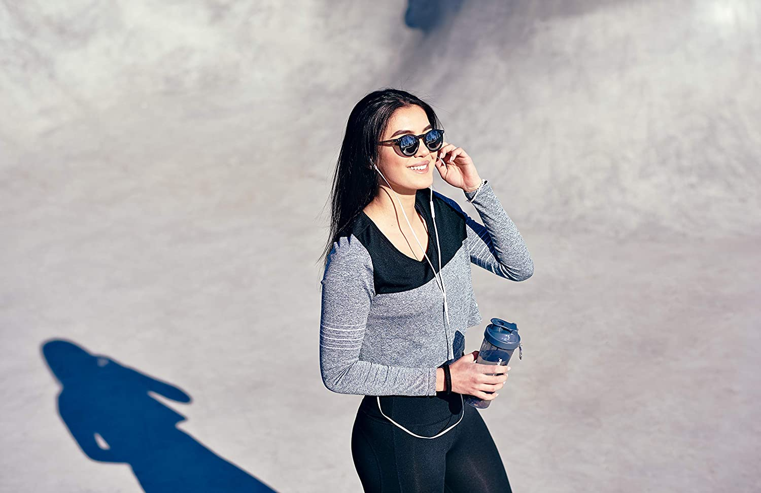 Smartshake Slim, 17 Oz Shaker Cup, Neon Pink (Packaging May Vary) image number 2