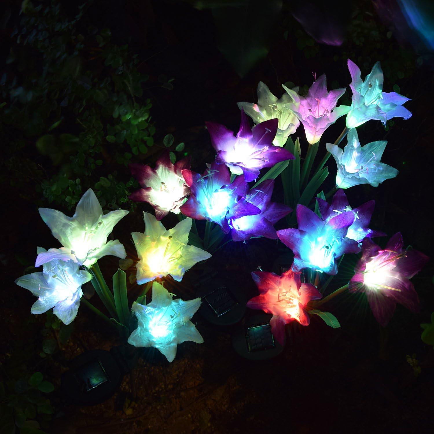 Outdoor Solar Garden Stake Lights - 2 Pack Solar Powered Lights with 8 Lily Flower Multi-Color Changing LED Solar Decorative Lights for Garden Patio Backyard (Purple and White)