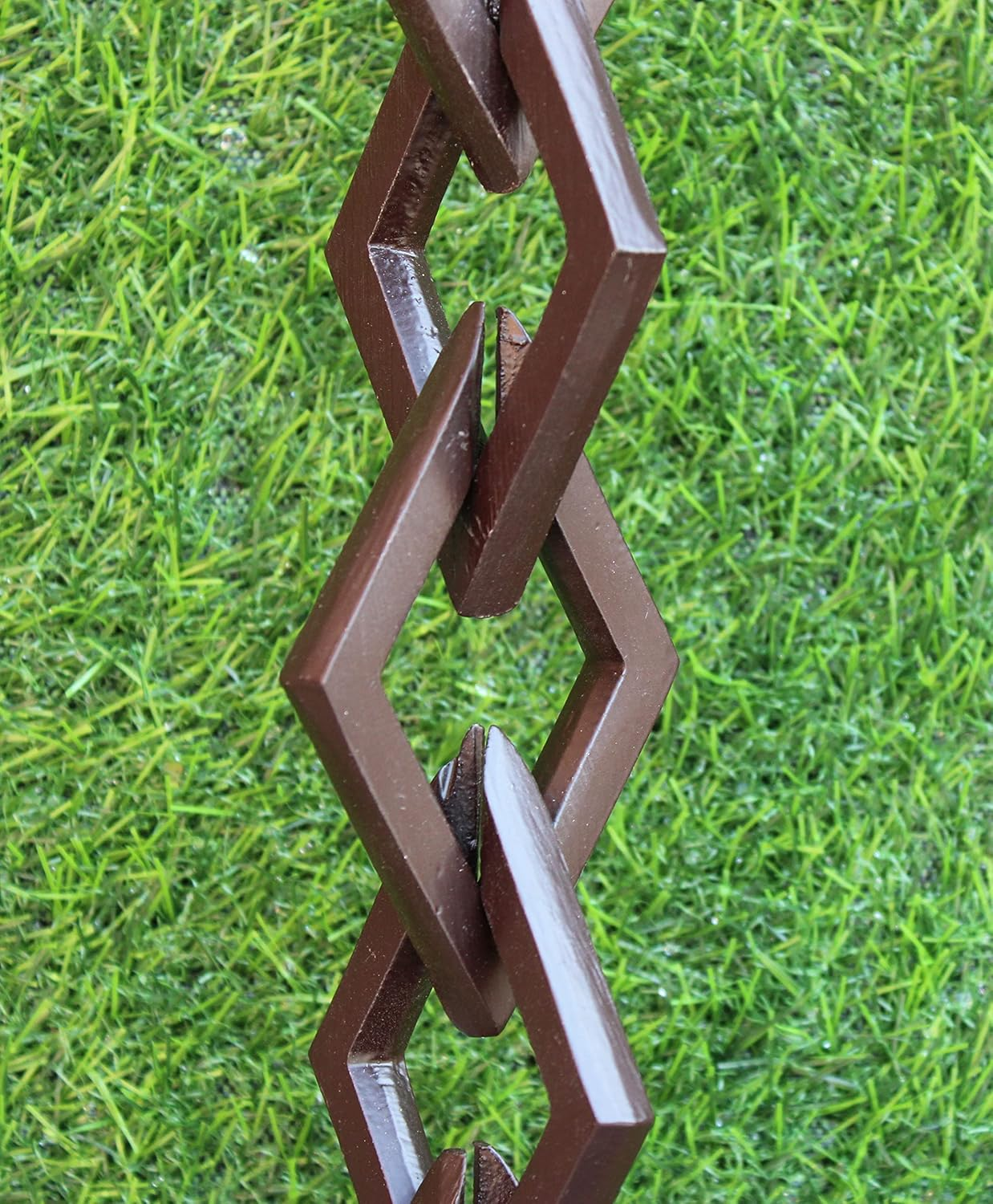 Diamond Links Rain Chain (Bronze Powder-Coat) with Installation Kit (8 Feet) image number 4