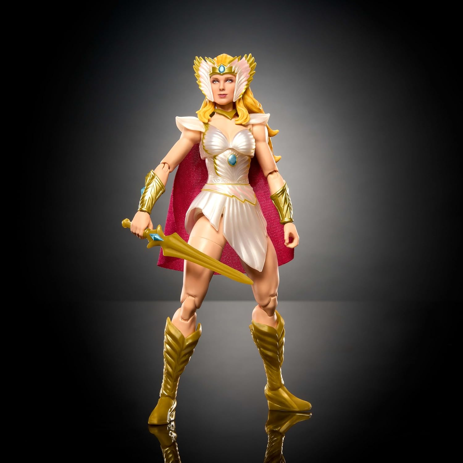 Masters of the Universe Masterverse New Etheria She-Ra 7" Motu Toy 30 Points of Movement Interchangeable Hands Soft Cloth Cape Shield Sword JBP83 image number 3