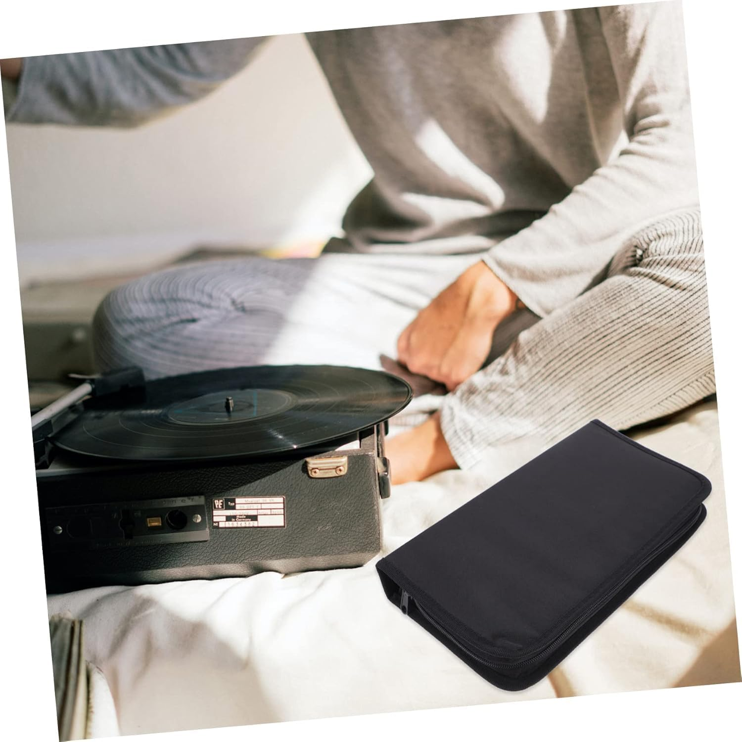 CD Case, 80 Car Capacity DVD Disc Storage Binder Wallet, Portable Nylon CD Organizer, Zipper Protective CD Case Holder for Home, Car, Travel, Office (Black) image number 3