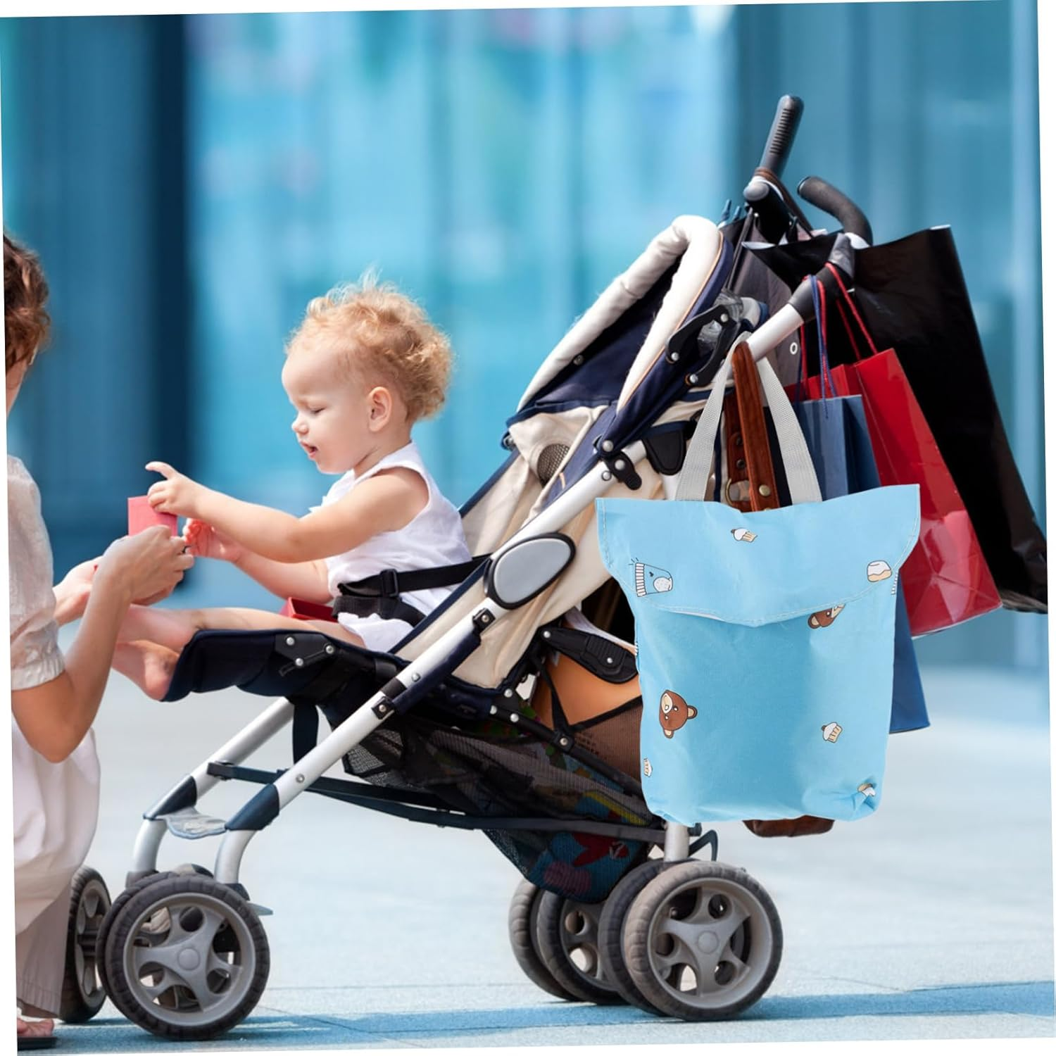 Portable Diaper Storage Bag Large Capacity Napkin Holder Snap Button Design Lightweight and Versatile for Travel Camping and Outdoor Activities image number 2