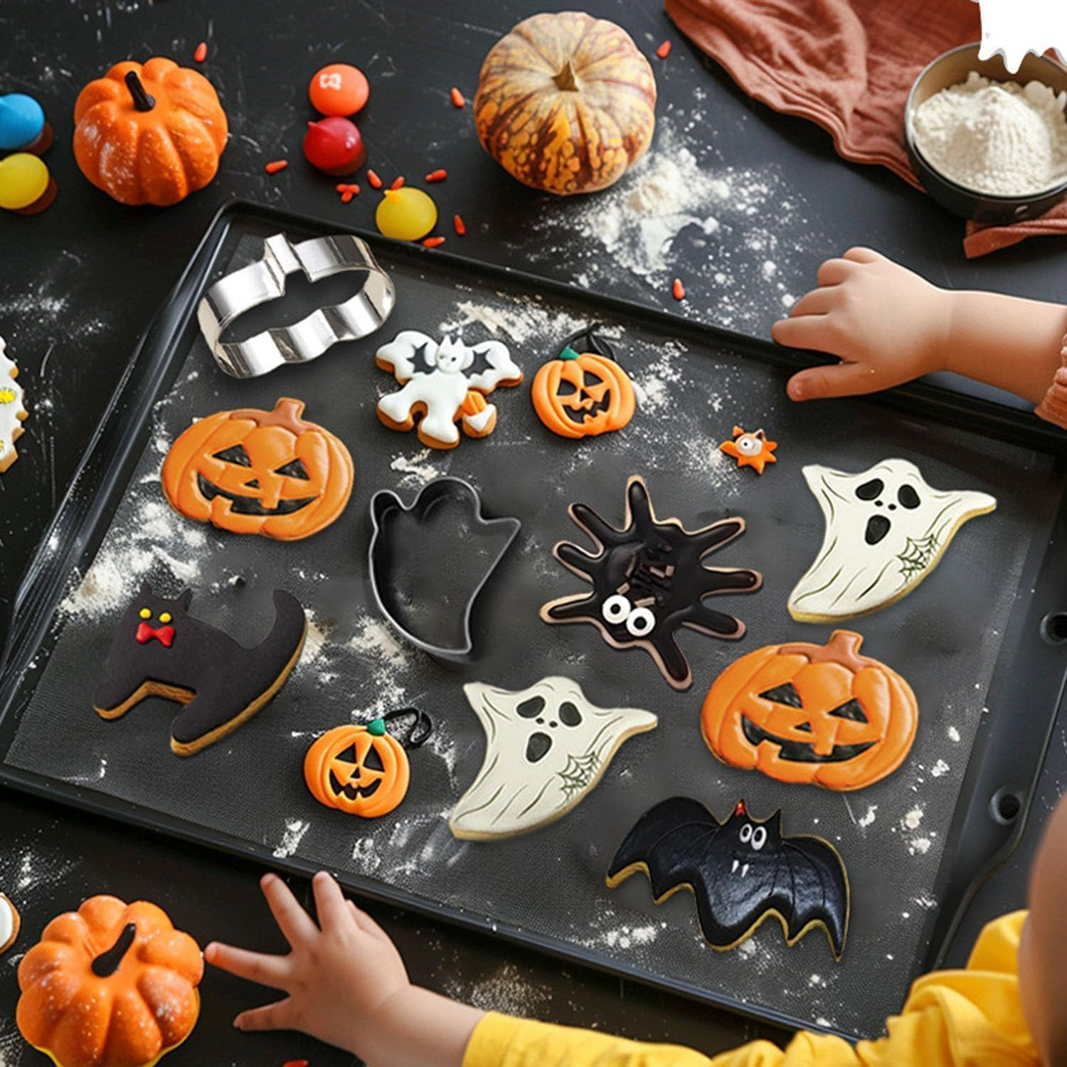 12 Pcs Halloween Cookie Cutters, Halloween Stainless Steel Cookie Cutter for Halloween Food Party Decorations - Molds Shapes Including Ghosts, Pumpkins, Bats, Wizard Hats, Spiders, Etc. ﻿