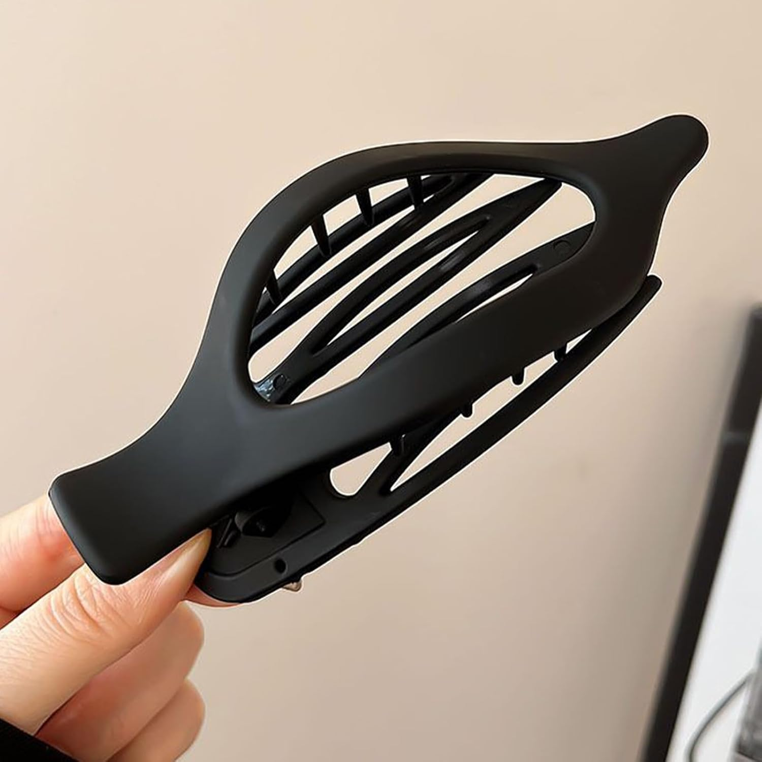 Flat Hair Claw Clips, Duckbill Flat Claw Hair Clips | Non Slip French Style Headpieces for Youth Women Nurse Ponytail Securing Gym Workout Wet Styling Dating Party image number 1