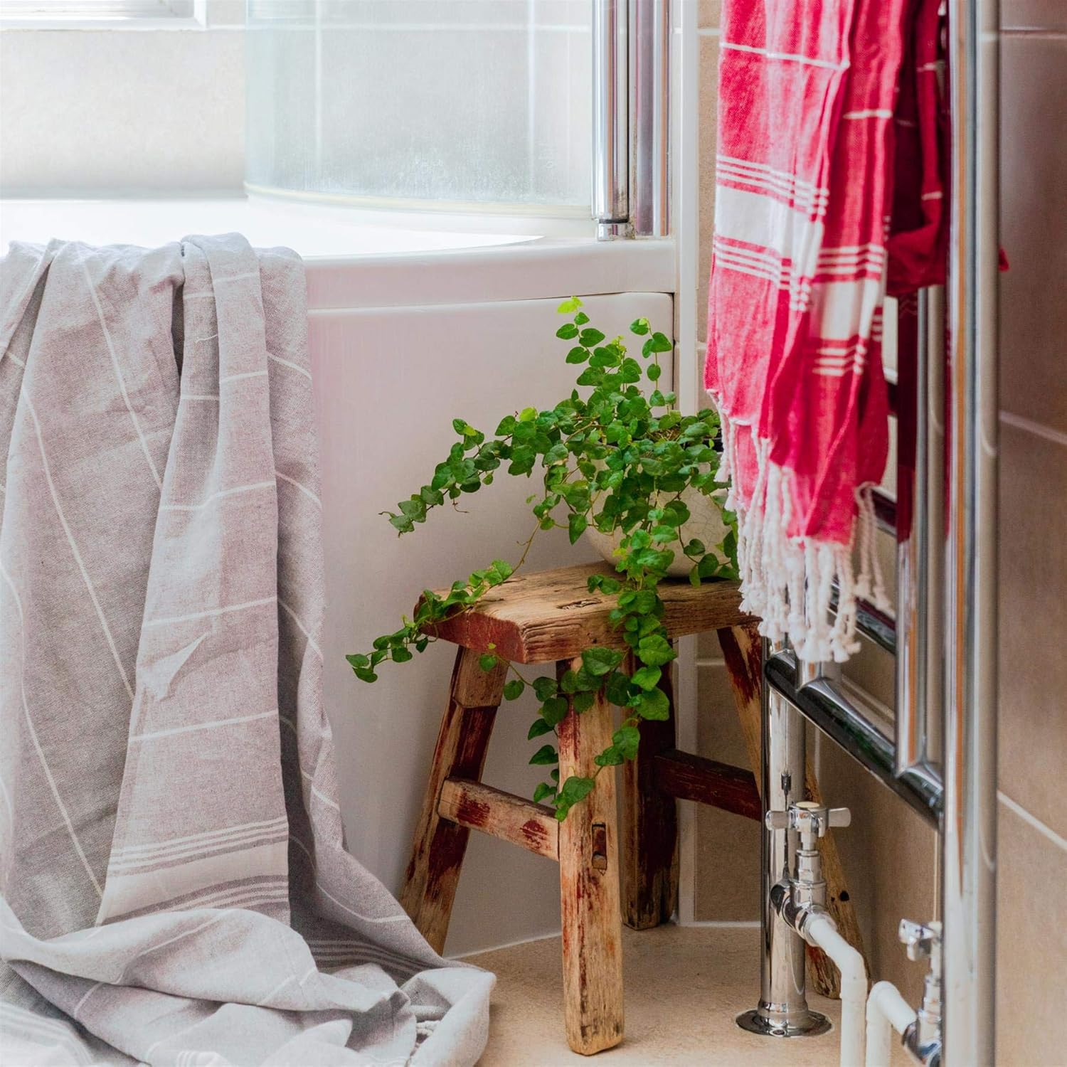 Nicola Spring Turkish Cotton Bath Towels - 170 X 90Cm - Red - Pack of 2 - Lightweight & Absorbent Large Adults Drying Beach Towel Bathroom Gym Cloth Sauna Hammam Shower Sheet image number 4