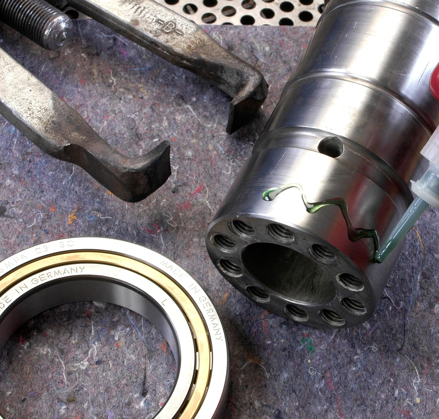 Loctite 609 Shaft Fit Retaining Compound 10 Ml image number 5