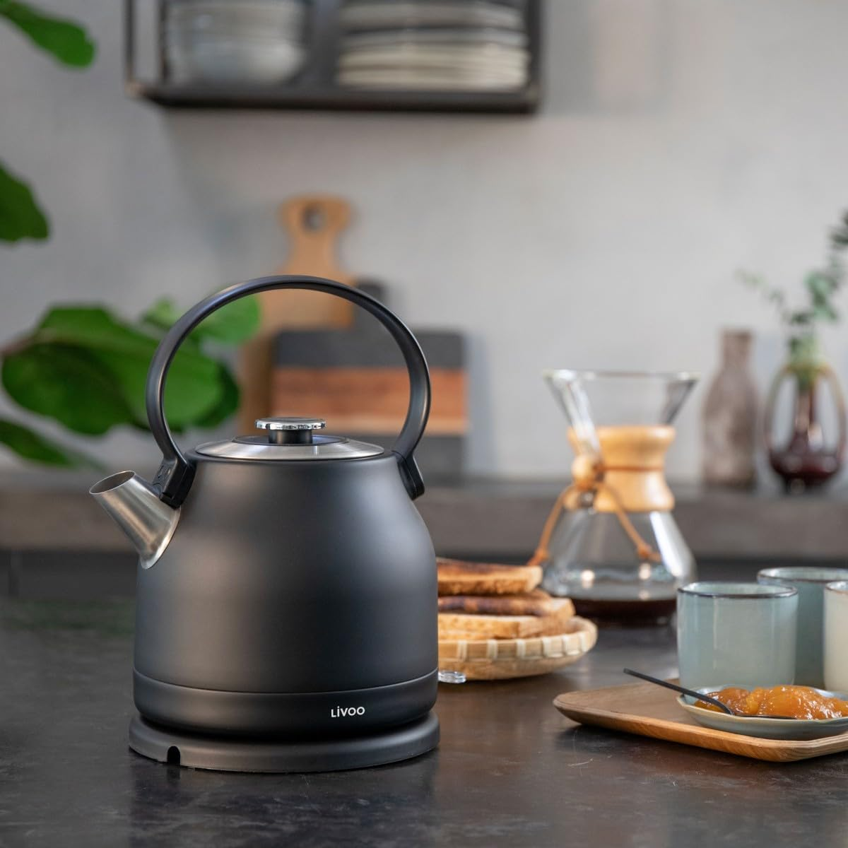 Livoo Retro Kettle 1.5L DOD202C - 1850-2200W, Stainless Steel, 360&deg; Rotation, Hidden Resistance image number 2