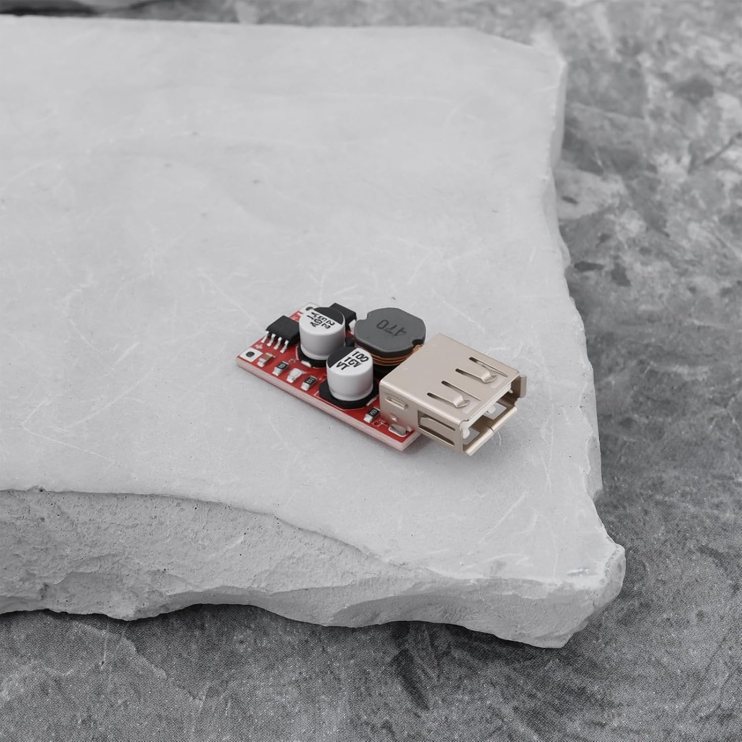 VGOL 5Pcs USB 5V 3A DC Voltage Reduction Module 9V 12V 24V Input 15W DIY Charger Suitable for Power Supply Equipment image number 2