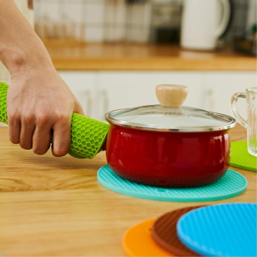 Trivets for Hot Dishes, 4 Pack Hot Pads for Kitchen, Silicone Trivets for Hot Pots and Pans, Multi-Purpose Silicone Pot Holder, Heat Resistant Mat Potholders Round image number 3