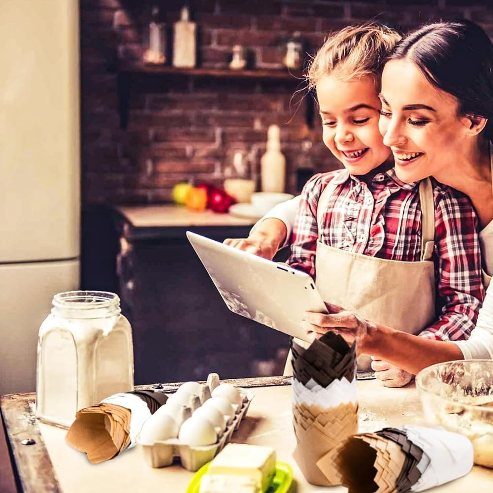 200Pcs Tulip Cupcake Liners, Muffin Liners Holders for Baking Cups, Greaseproof Cupcake Wrappers For, Christmas Easy to Use