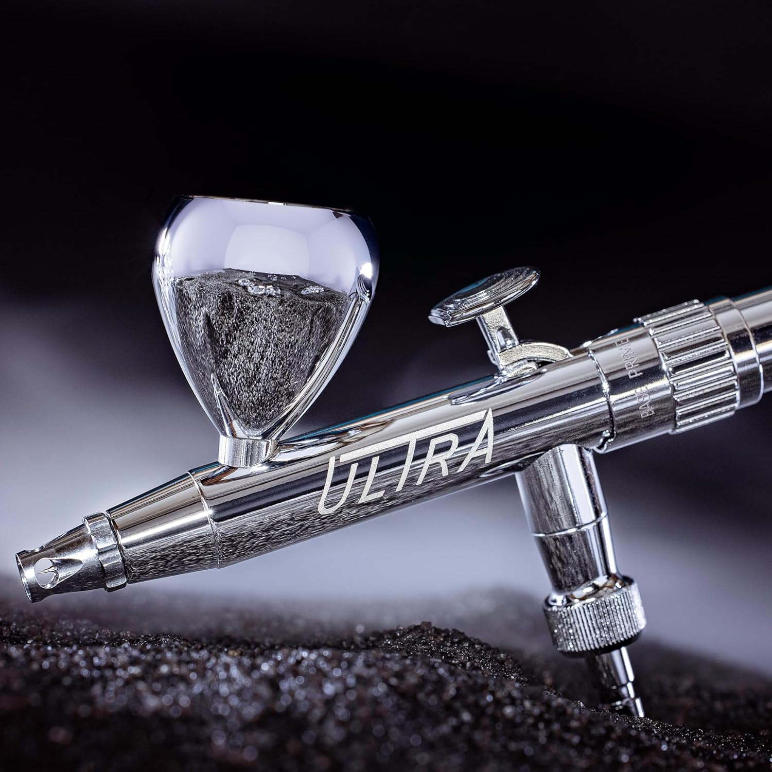 Harder & Steenbeck Airbrush &ndash; ULTRA 2024 I German-Engineered Dual Action Airbrush Painting Set with Gravity Feed I 0.45Mm Self-Centering Nozzle I 5Ml Paint Cup I 120231 image number 1