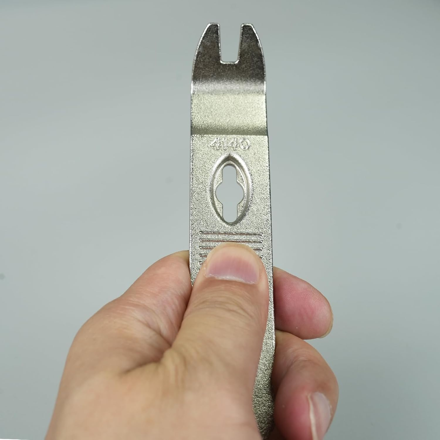 Yukihalu Pry Bar Tool 4140 Stainless Steel, Multi-Function Car Trim Removal Tool for Compact Panel, Bumper Retainer Clips, Auto Trim Interior, Sheet Metal, Fasteners image number 4