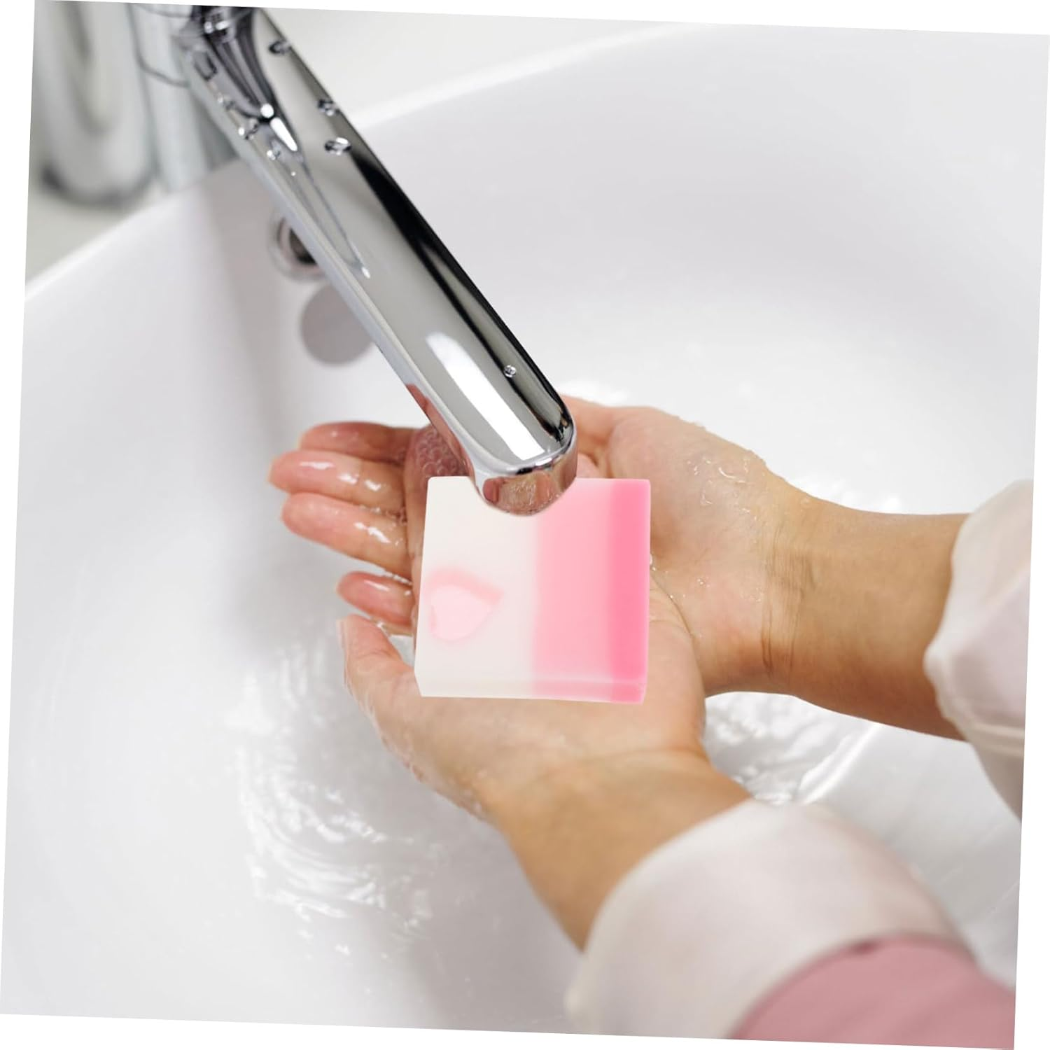 MERRYHAPY Handmade Lavender Soap Bar Face Exfoliator Scrubber Refreshing Skin Soap image number 1