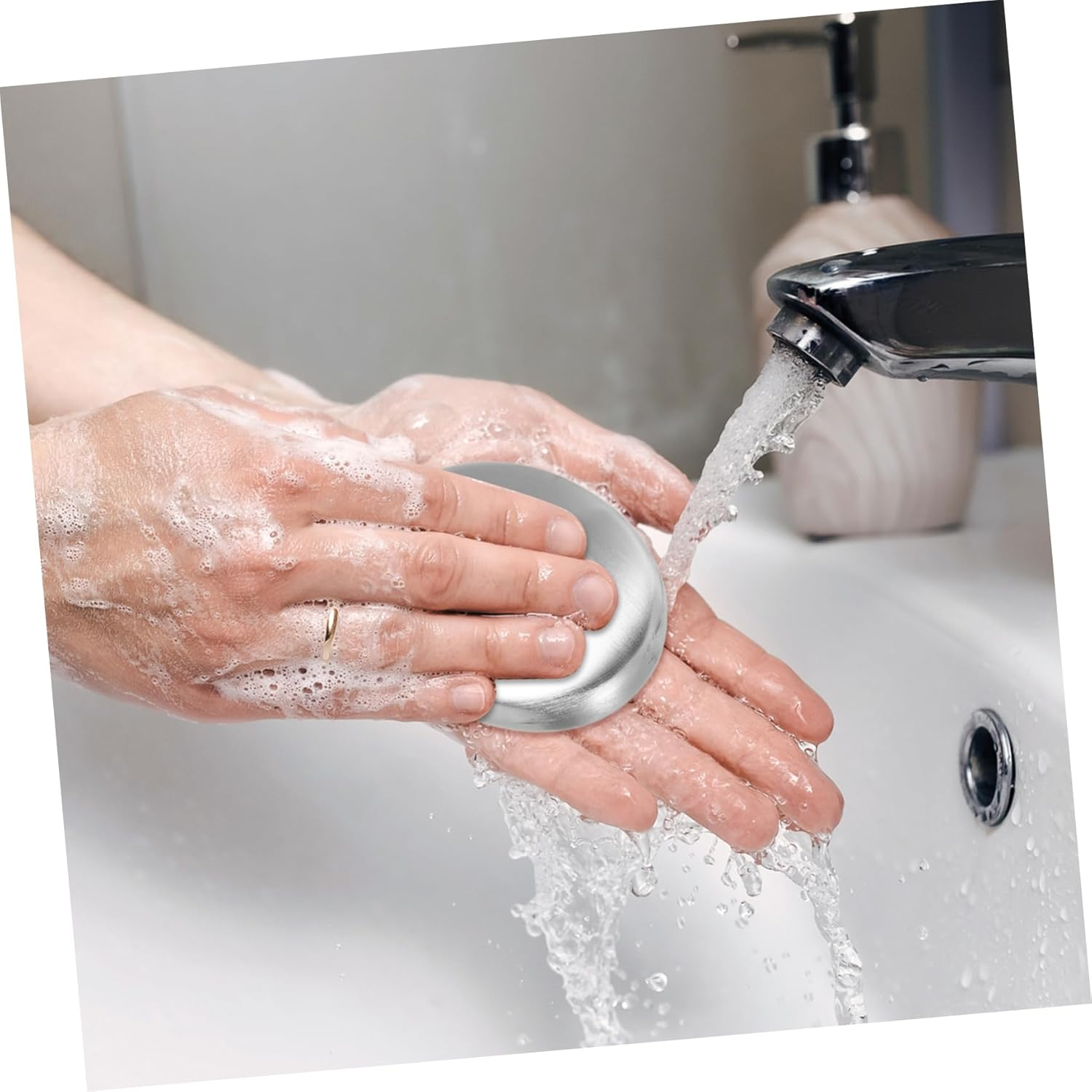 INOOMP Stainless Steel Soap Bar Odor Absorber Portable Metal Soap for Hand Cleaning Kitchen Odor Removal Reusable for Home and Travel image number 1