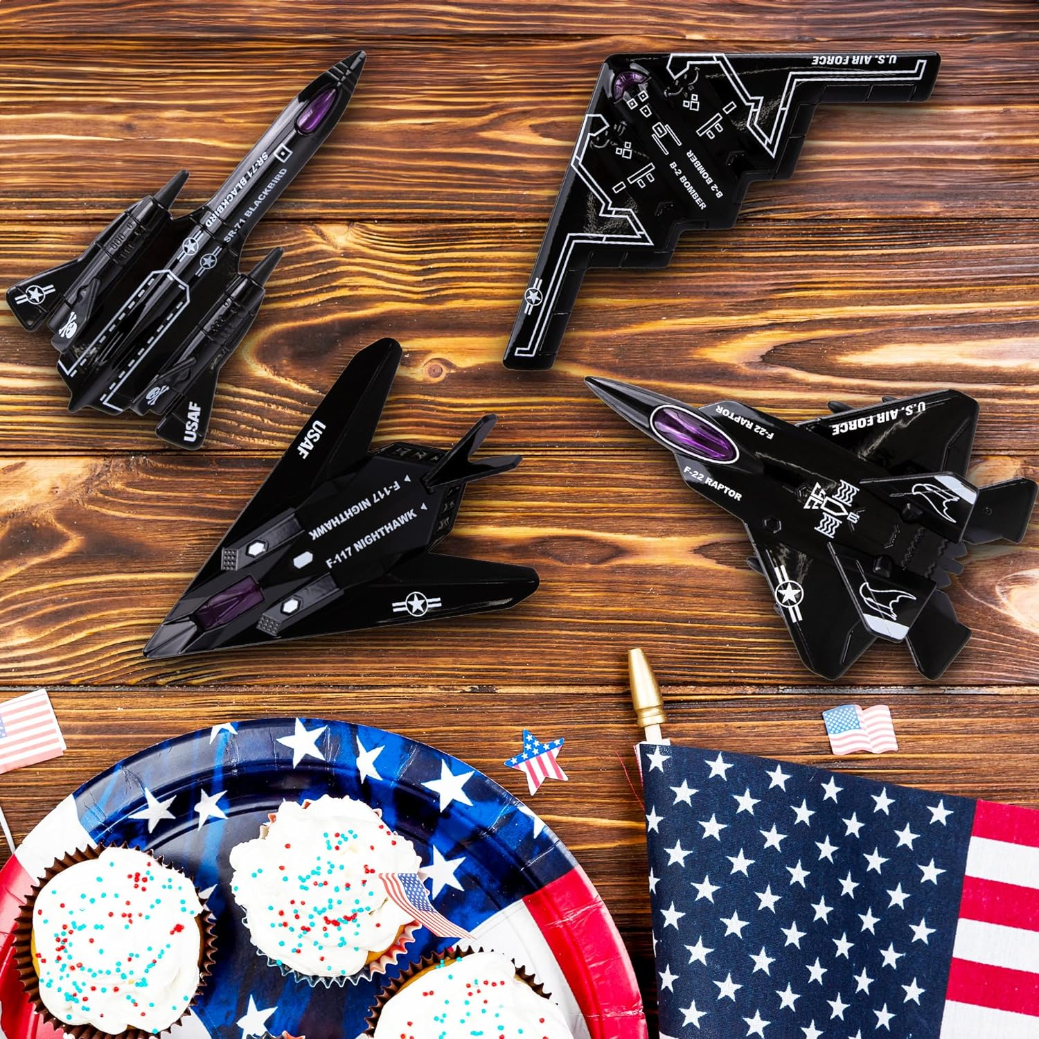 Artcreativity Diecast Stealth Bomber Toy Jets with Pullback Mechanism, Set of 4, Die Cast Metal Jet Plane Fighter Toys for Boys, Air Force Military Cake Decorations, Aviation Party Favors image number 6