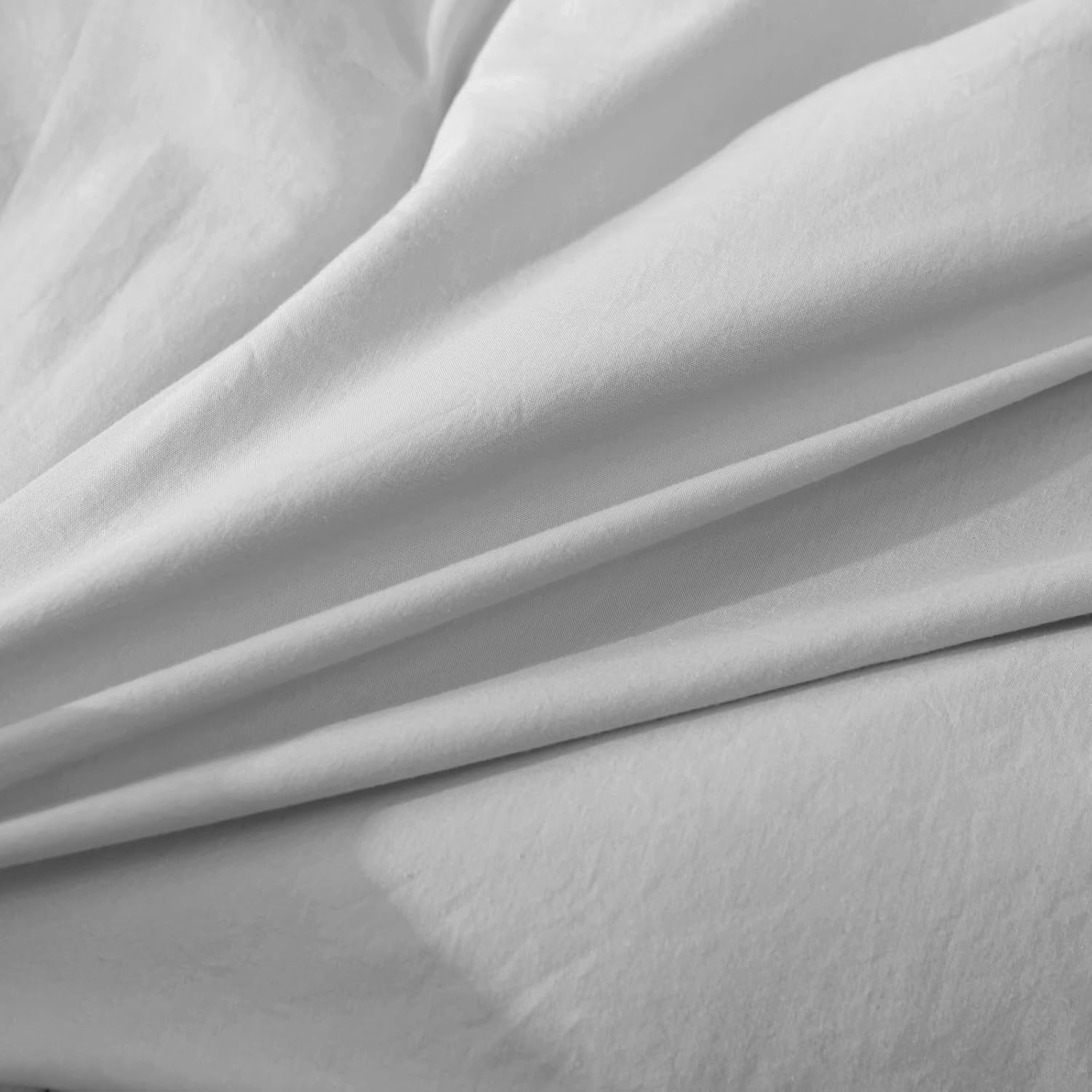 Dreamaker 225TC Cotton Washed Comforter Set - Soft & Cozy Bedding Collection All-Season Quilted Bedspread Hypoallergenic - Light Grey (King) 1 X Comforter 245X210 Cm; 2 X Pillowcases 48X73+15 Cm