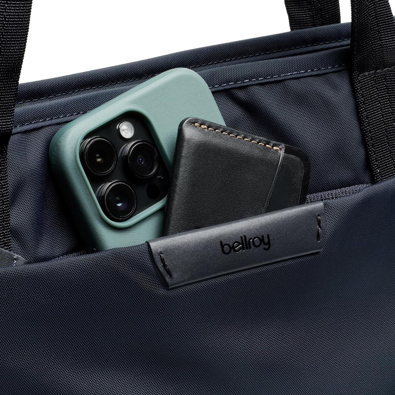 Bellroy Tokyo Tote &ndash; Second Edition (Laptop Tote Bag, Casual Shoulder Bag, 15L) - Navy image number 4