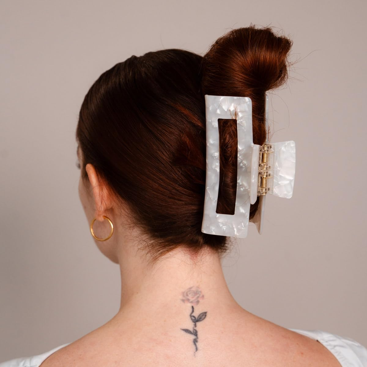 CLAIDE XL Hair Claw Clamp (12.5 Cm) - Innovative Double Spring Technology, Extra Strong Hold for Thick & Long Hair - Handmade from Organic Acetate - Comfortable & Gentle on the Head (White)