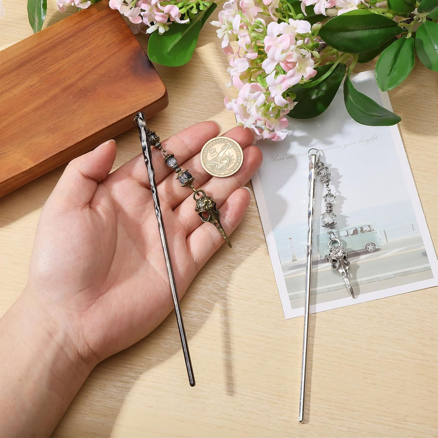 CHGCRAFT 2Pcs 2 Colors Bird Skull Hairpin Alloy Glass Hair Sticks Accessories Hair Sticks Buns for Woman, Silver and Golden, 10.6Inch image number 4