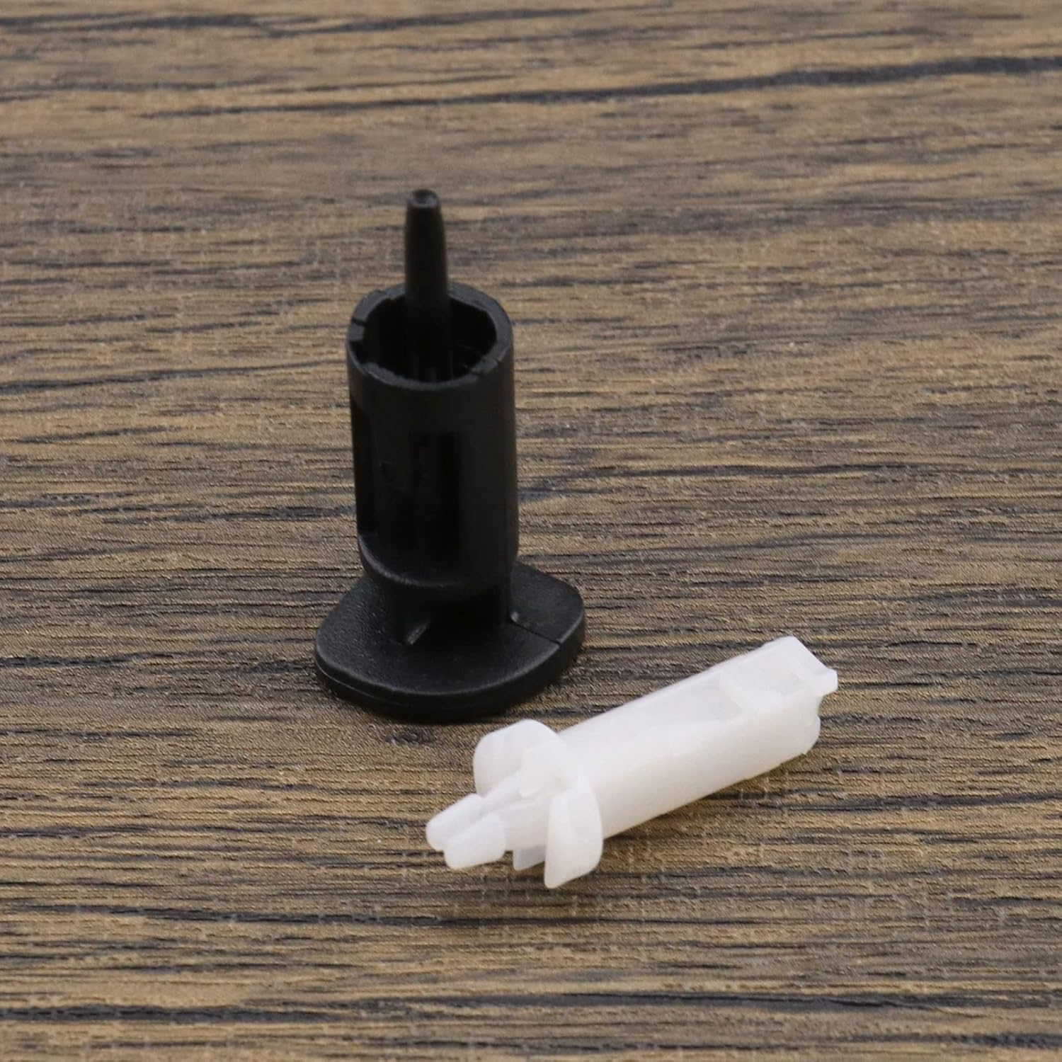 Ecsing 10PCS CPU Heatsink Cooler Fan Mount Pin Plastic Mounting Clip Fastener Compatible with Intel Socket LGA 775 CPU Heatsink Cooler Fan Computer Components image number 3