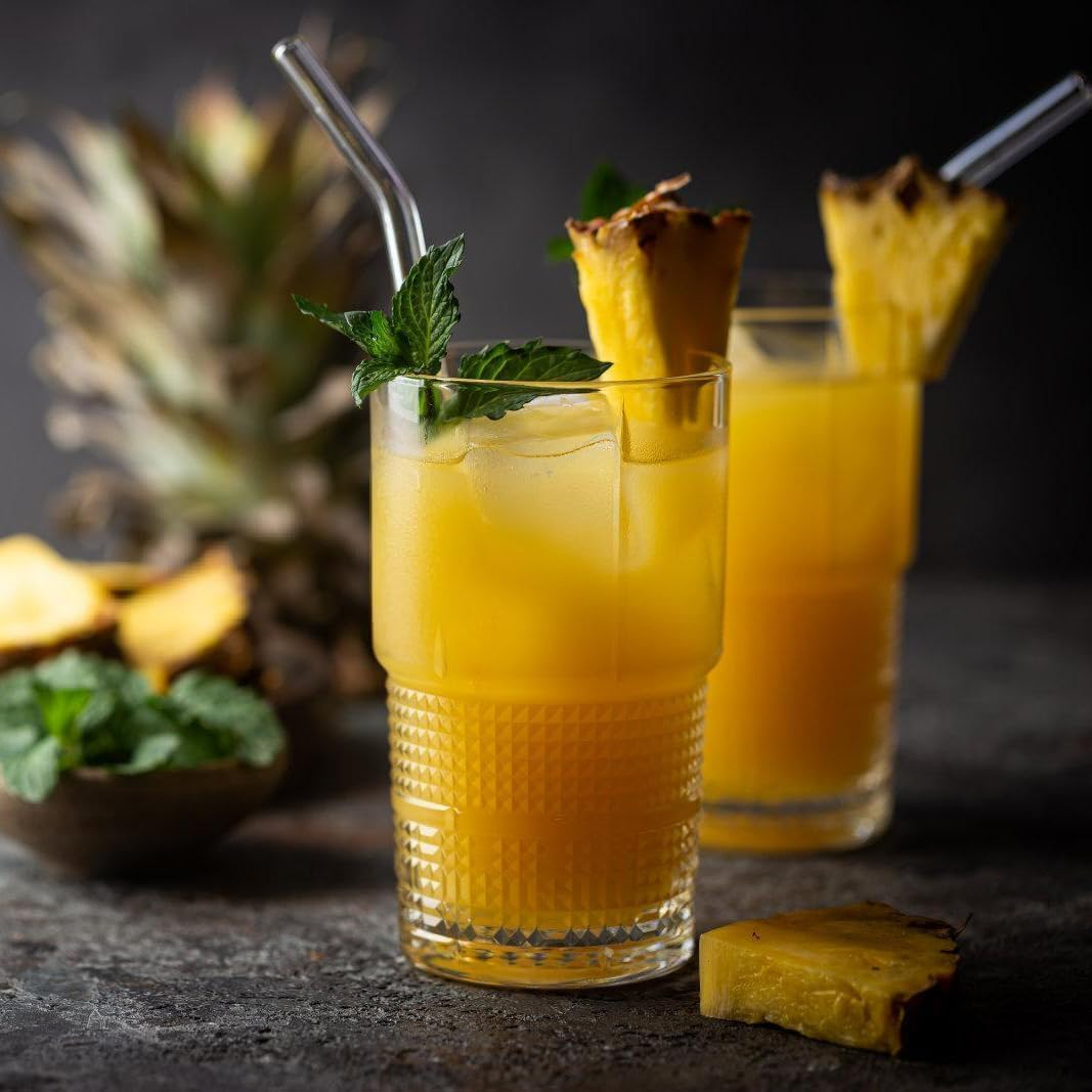 VITEVER Reusable Glass Straws, 6 in X 10 Mm Short Curved Clear Glass Cocktail Straws for Whiskey, Coffee, Soda, Water, Pack of 8 with Brush image number 4