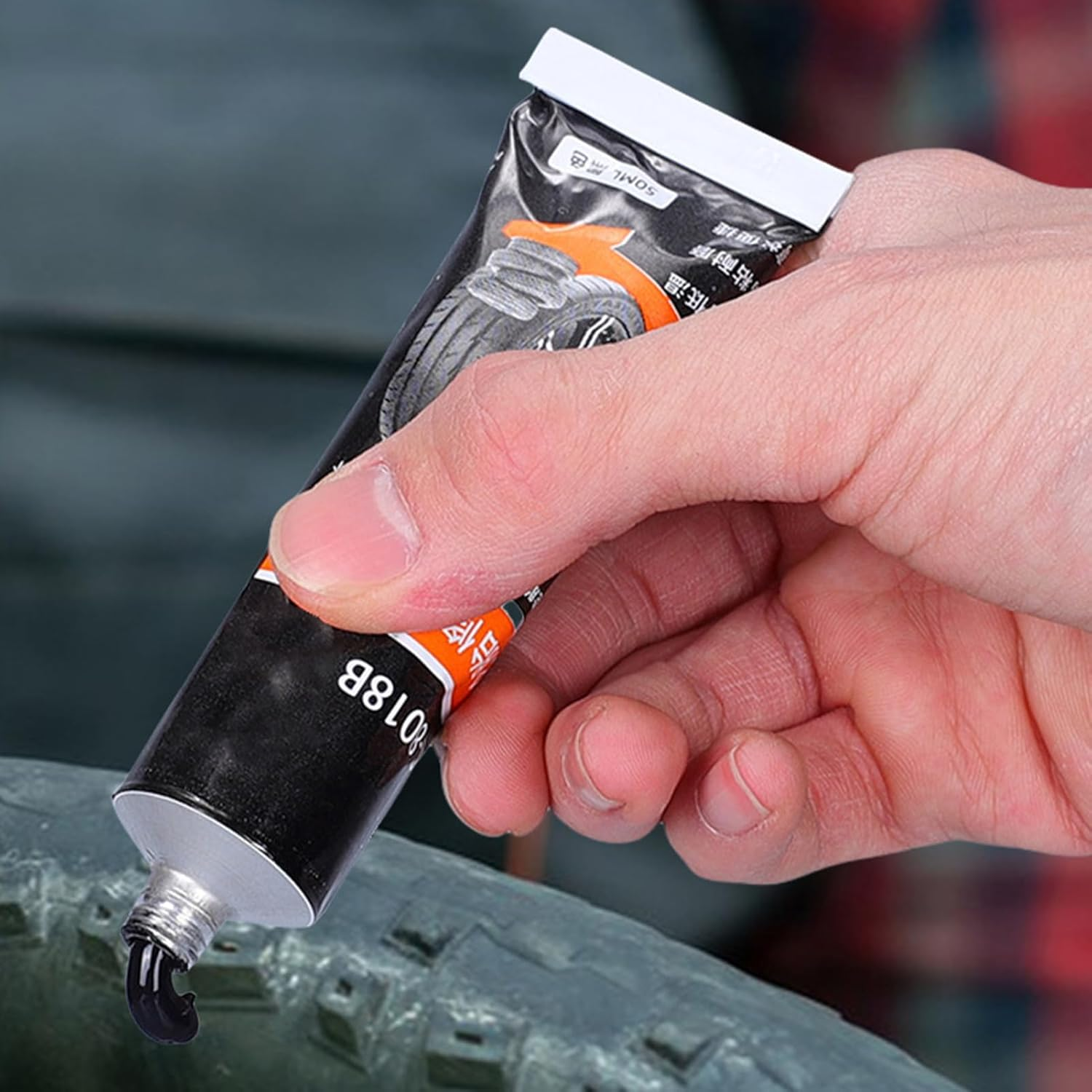 Waterproof & High Temperature Resistant Tire Repair Glue, 50Ml Ti Re Sidewall Re Pair Kit Rubber Cement Tyre Restore, Tyre Gum Restor Motorcycle, Tyre Puncture Maintain for Car, Truck, Tractor, Mower image number 2