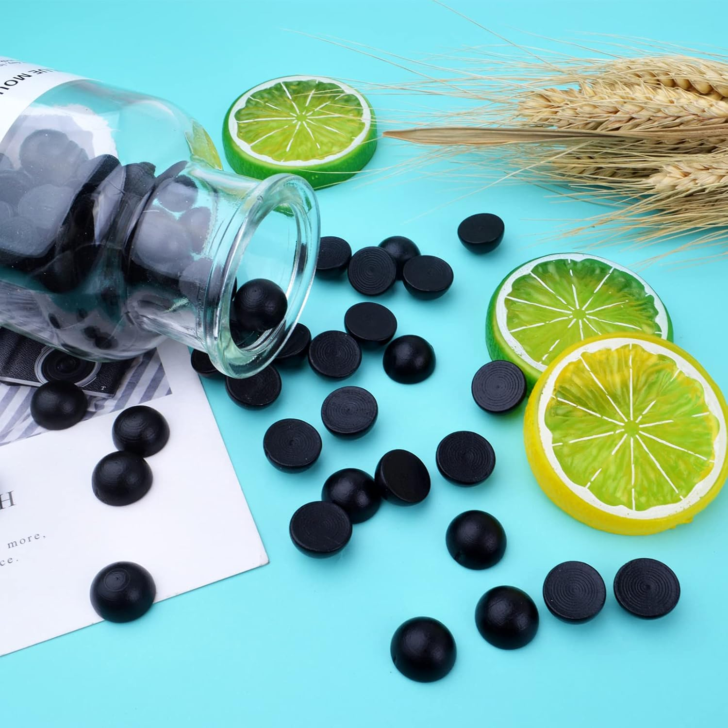 Half Wooden Balls, 100Pcs Half round Unfinished Wooden Balls Natural Smooth Mini Split Hemisphere Wood Craft Beads Balls for DIY Projects Art Design Painting Christmas Party Ornament, 15Mm, Black - Black White image number 5