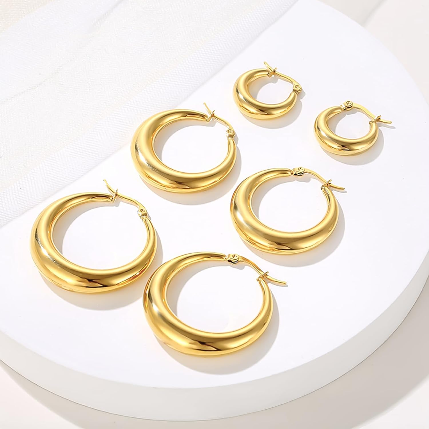 LIAN Chunky Gold Hoop Earrings 18K Real Gold Plated Large Thick Hoops Stainless Steel Lightweight Oval Hoop Earrings for Women Dainty Gold Earrings Jewelry Gifts for Teen Girls image number 2