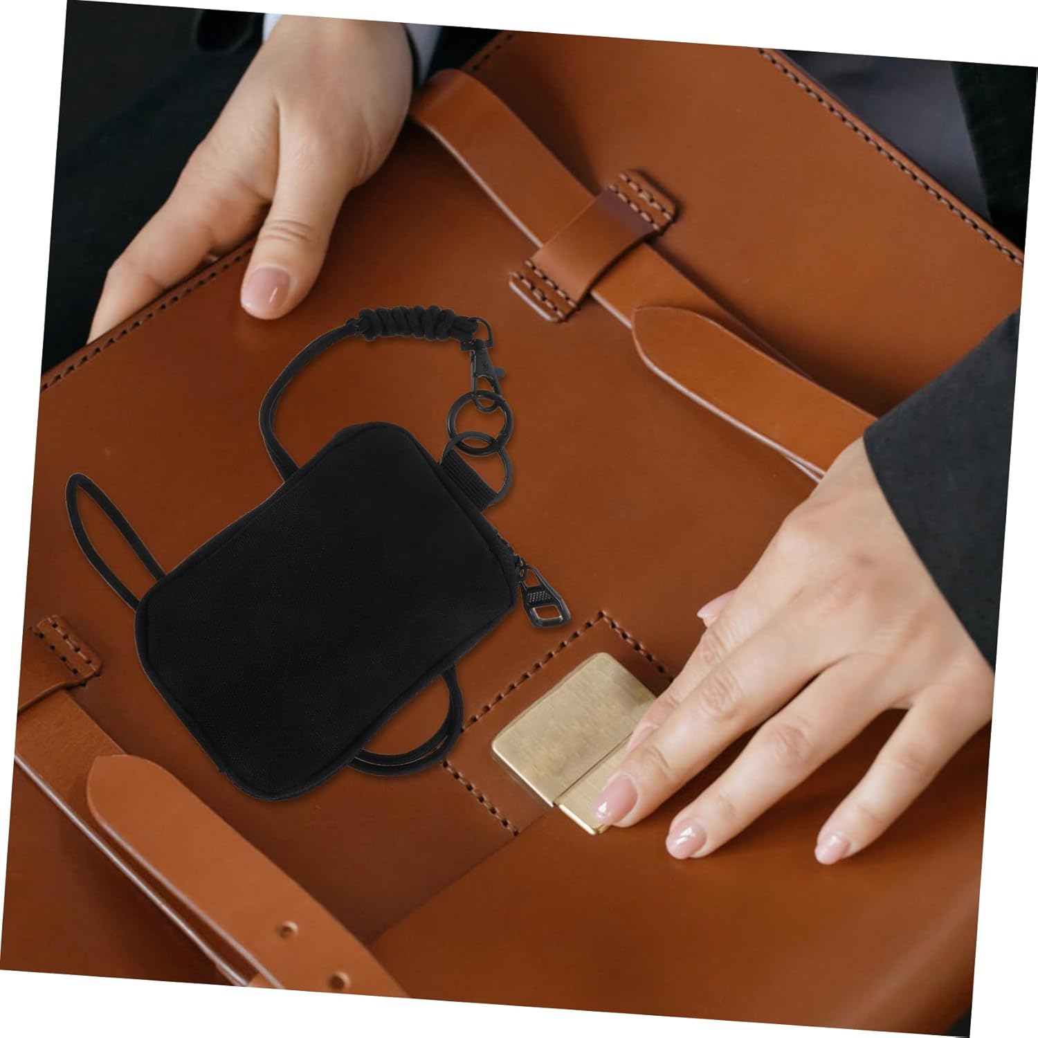 TIDTALEO for Travel Hanging Coin Purse Travel Coin Purse for Daily Use and Sports image number 4