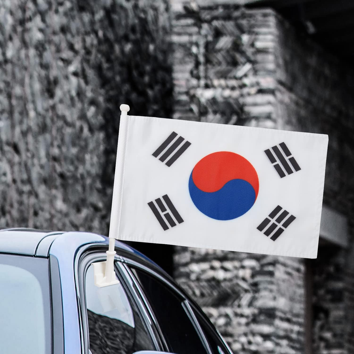 Korea Flag Car Flag with Pole - Outdoor Korean Flag, Window Clip for Most Windows, 14-Inch Pole, 16 X 10 Inch Double Sided image number 5