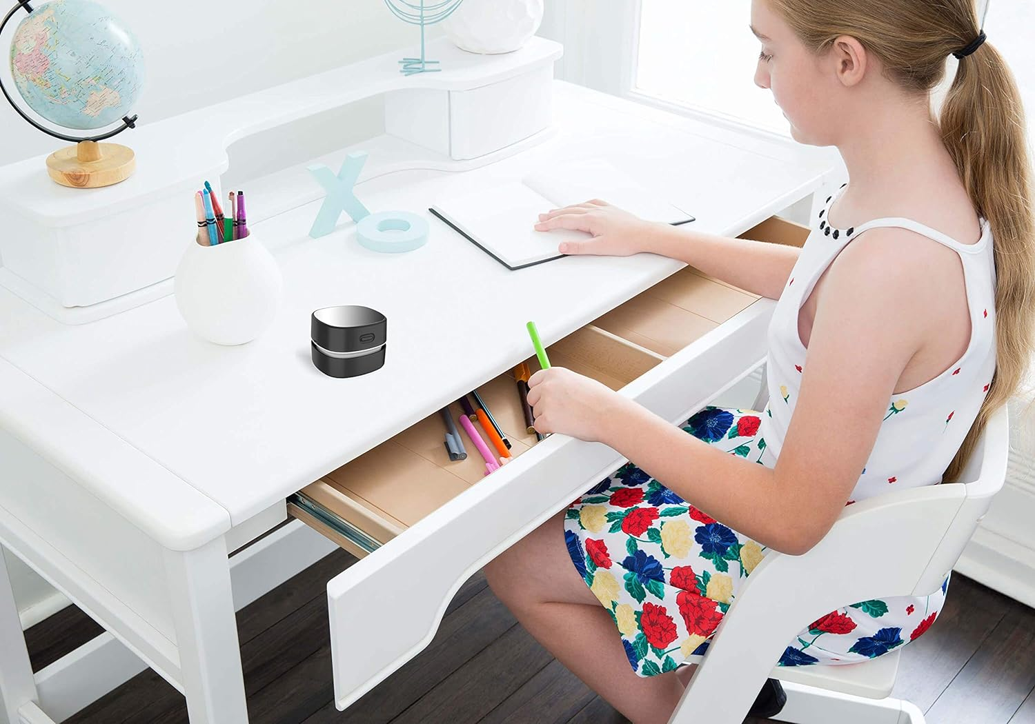 ODISTAR Desktop Vacuum Cleaner,Mini Table Dust Sweeper Energy Saving,High Endurance up to 400 Mins,Cordless&360&ordm; Rotatable Design for Cleaning Hairs,Crumbs,Computer Keyboard (Black Charging) image number 5