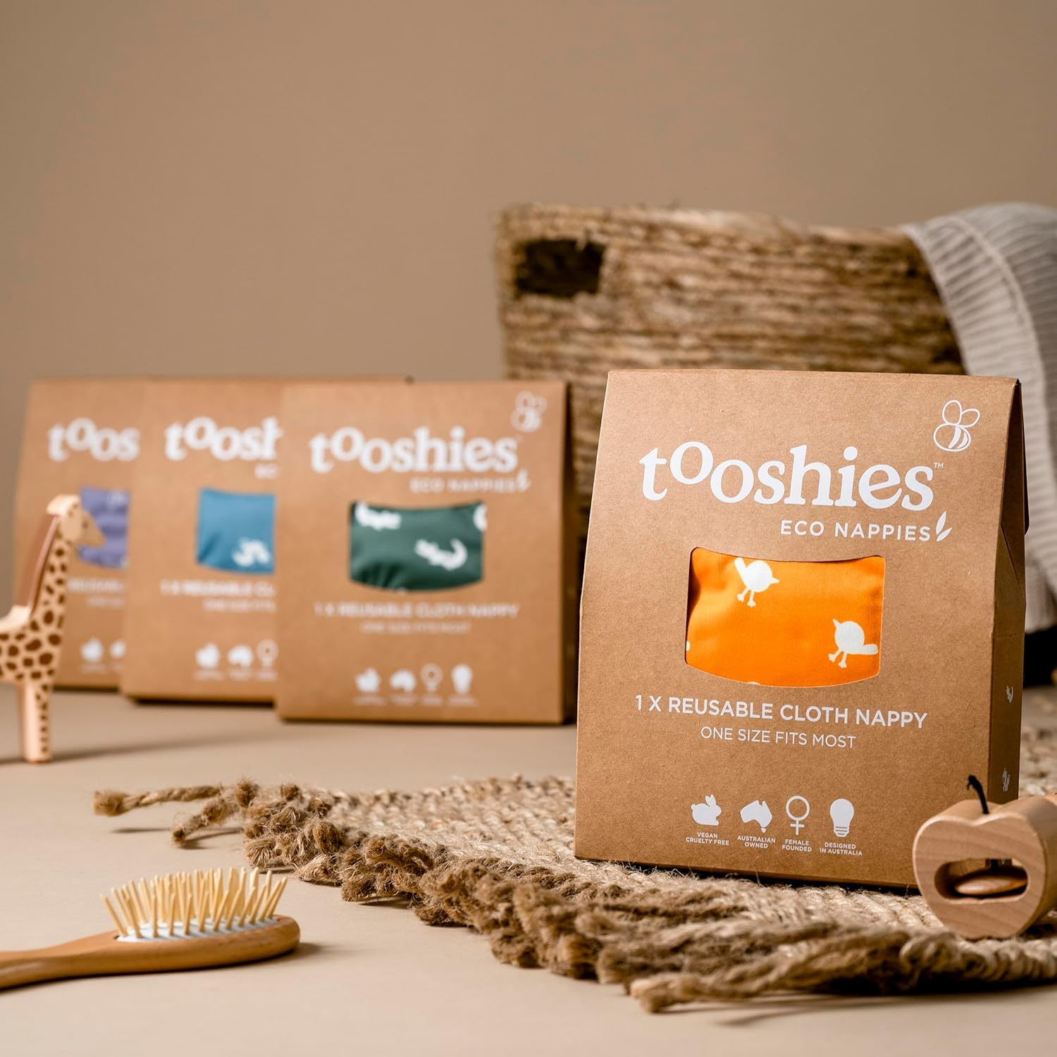 Tooshies Reusable Cloth Nappies - 4 Pack + Tooshies Aloe Vera & Chamomile Eco Wipes, Pack of 1120 (16X70 Packs) + Sudocrem Healing Cream 400G image number 3