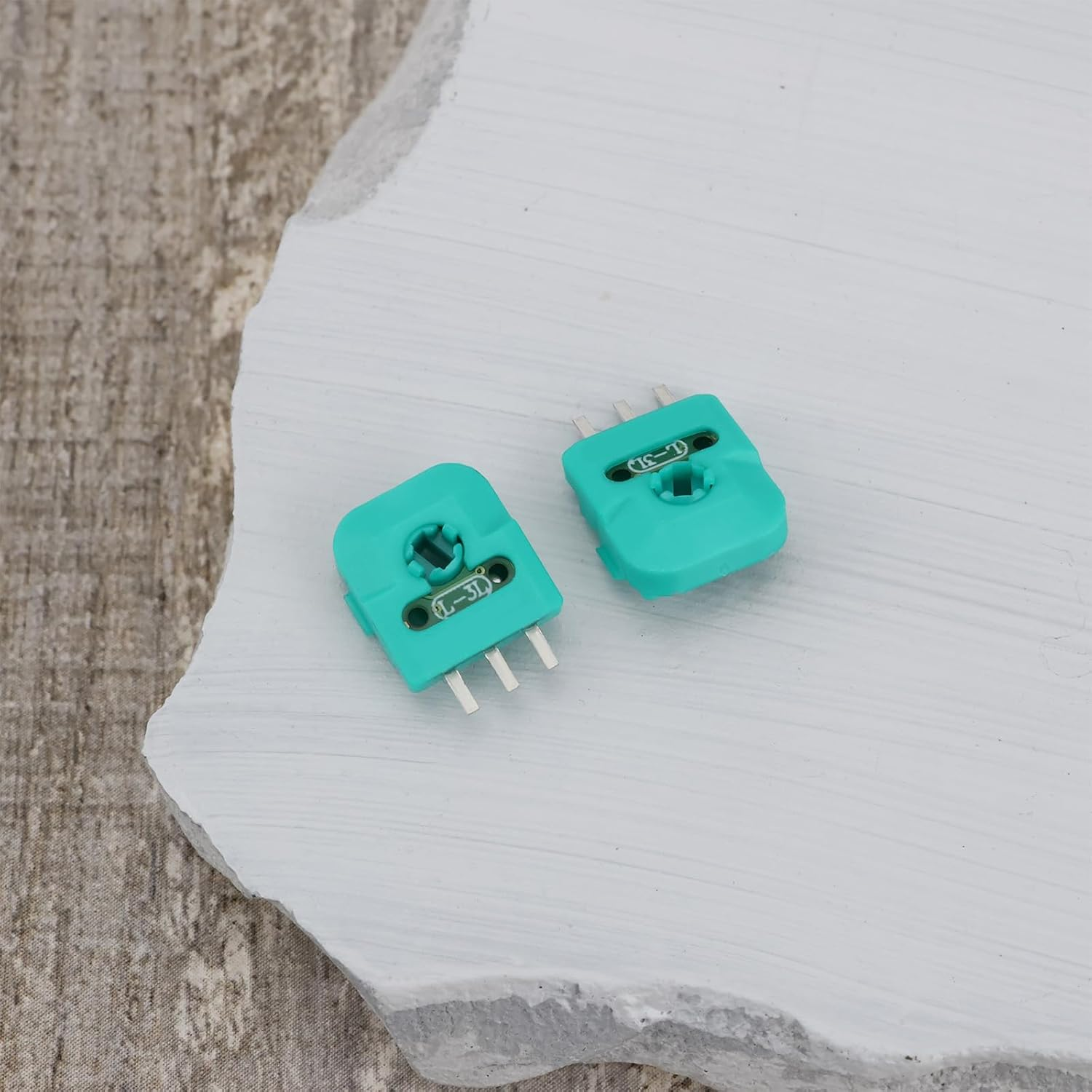 SING F LTD 4PCS 3D Hall Effect Potentiometer Compatible with PS5 Joystick 9.6X13.3Mm 3D Analog Sensor Joystick Module Potentiometer image number 4